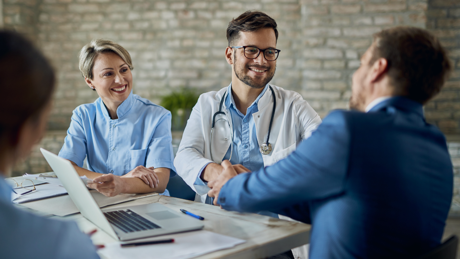 How to Find High-Paying Medical Jobs in the UAE: A Complete Guide